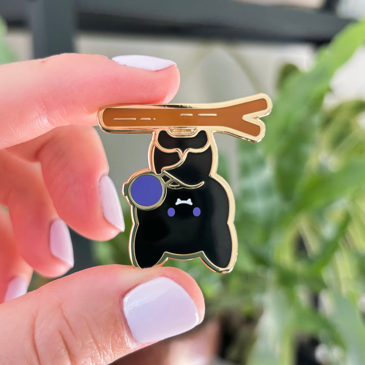 Bat ARMY Pin