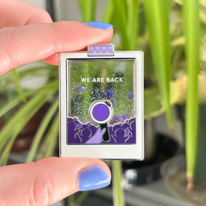 Concert Confetti Interactive Pin