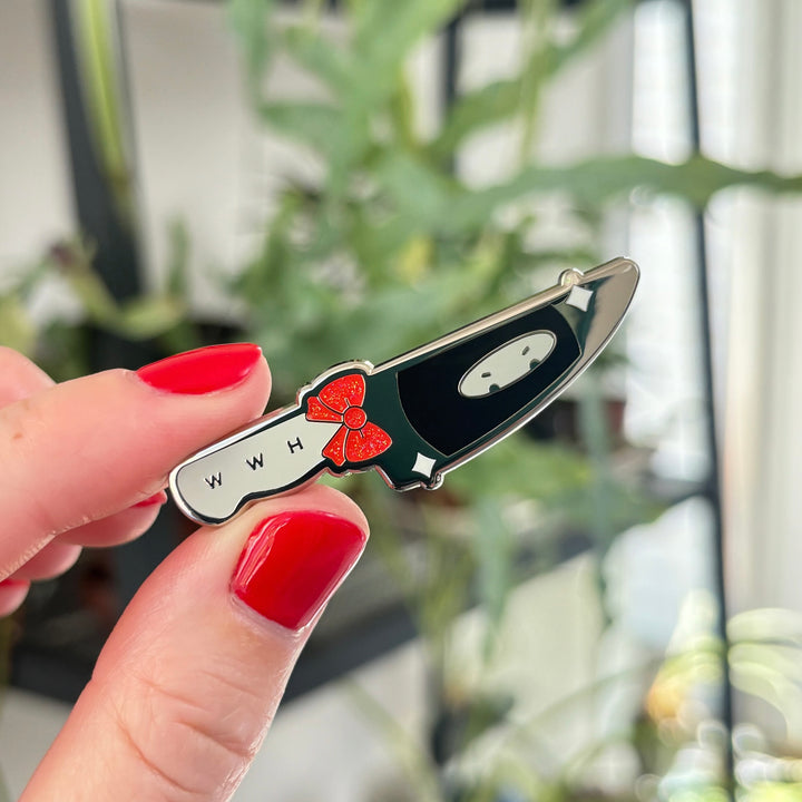 Worldwide Hooligan Knife Pin